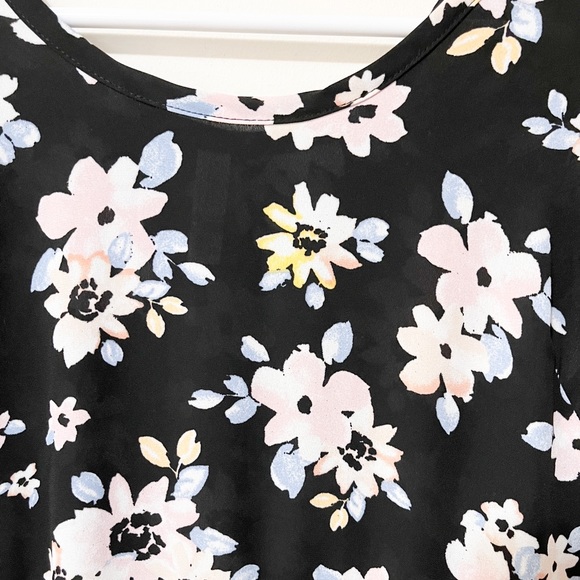 Target Xhilaration floral dress (size small) - Picture 2 of 4